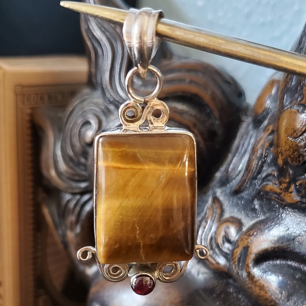 Sterling silver, tigers eye and garnet cabochon pendant new